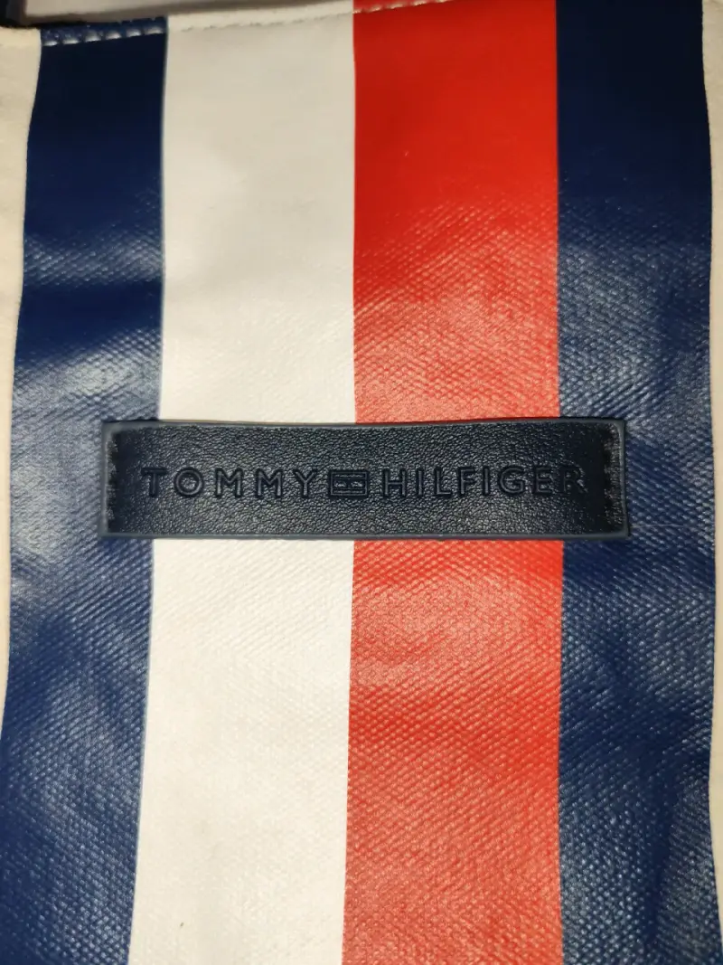Bolso tote Tommy Hilfiger de lona tricolor - 2