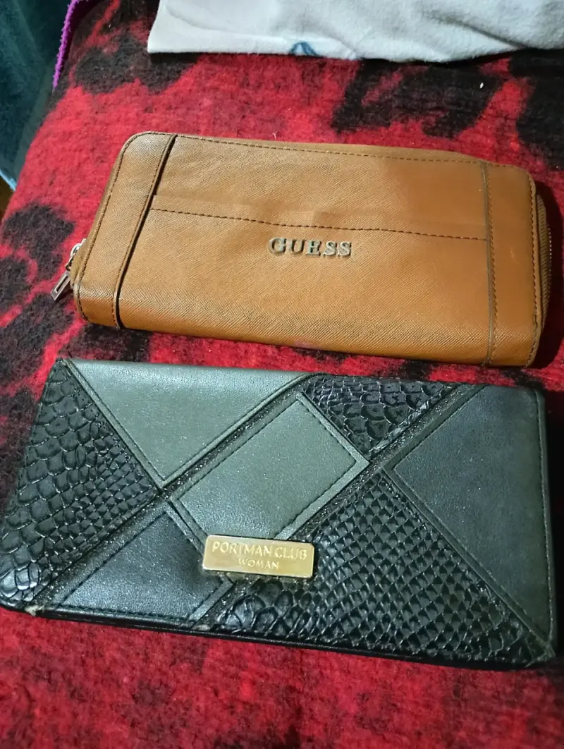 Set de billeteras Guess y Portman Club