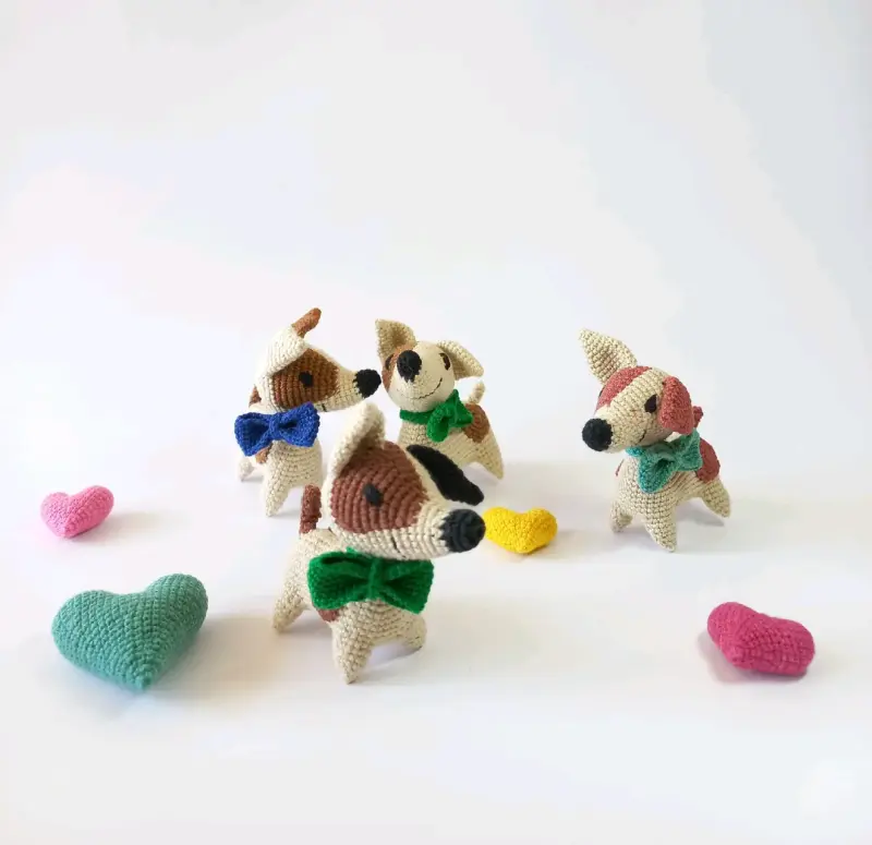 Llavero Perritos con Corbatín tejido a crochet - 2