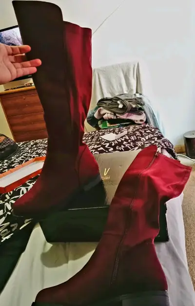 Botas altas de gamuza color burdeos - miniatura 2
