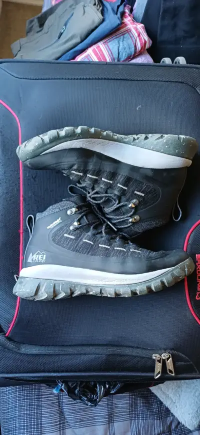 Zapatillas de trekking negras talla 36.5 - miniatura 2