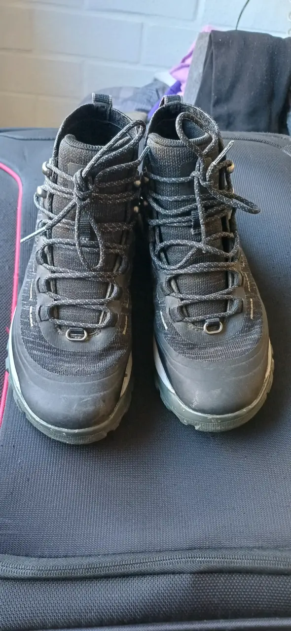 Zapatillas de trekking negras talla 36.5 - 3