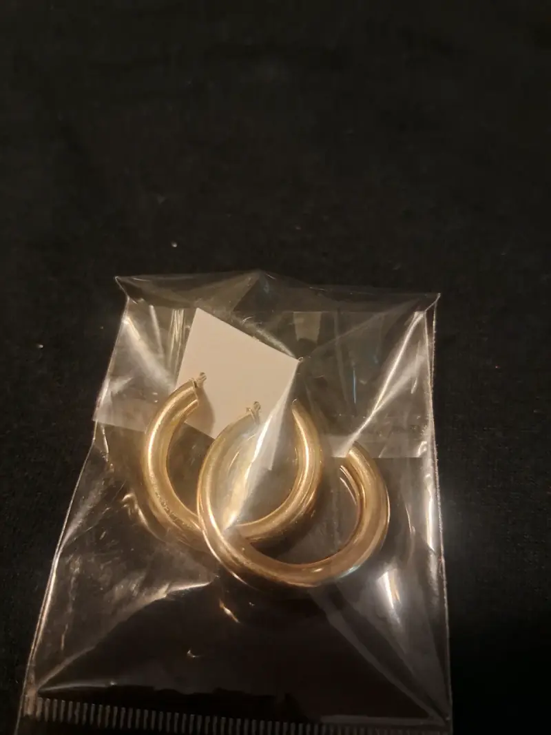 Aros de aro dorados elegantes - 1