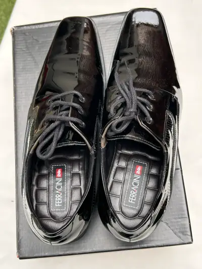 Zapatos de vestir negros Ferracini para hombre - miniatura 4