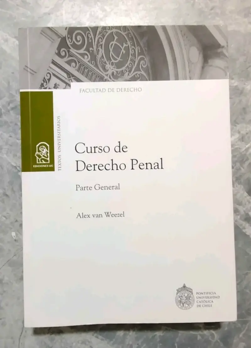Libro Curso de Derecho Penal Parte General - 1