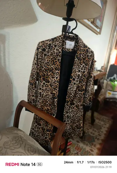 Chaqueta de Leopardo Estilo Animal Print - miniatura 2