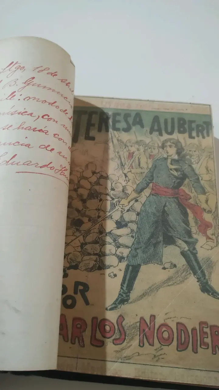 Libro con dos obras antiguas (Fantástica/Hsitorica - 4