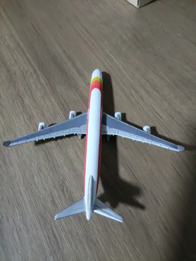 Modelo de avión Iberia a escala - miniatura 3