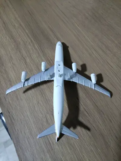 Modelo de avión Iberia a escala - miniatura 4