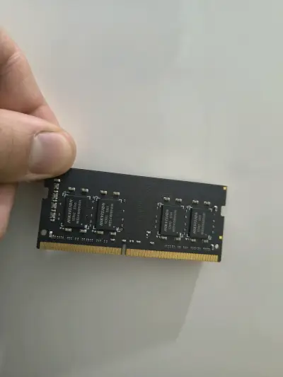 Memoria RAM DDR4 8GB Hikvision SO-DIMM - miniatura 2
