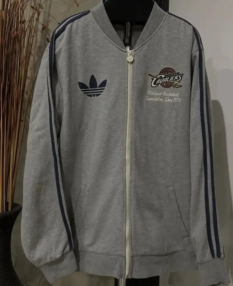 Polerón gris Adidas Cavaliers - 2