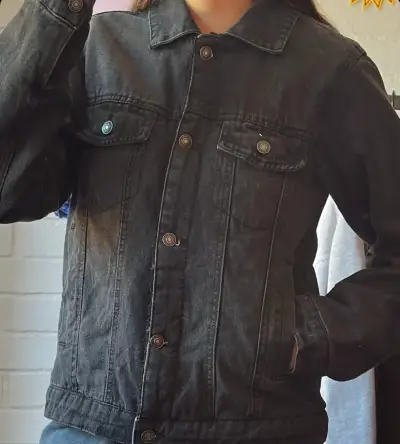 Chaqueta de mezclilla negra interior de chiporro - miniatura 2