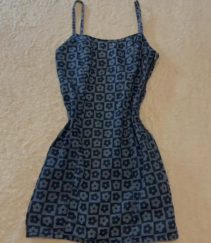 Vestido corto de jeans estampado floral azul - 1