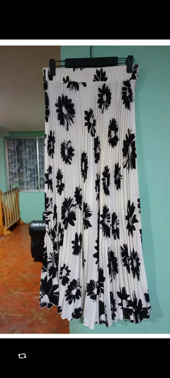 Falda larga plisada con estampado floral - 2