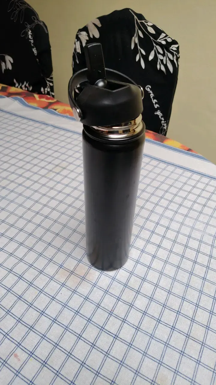 Botella térmica negra con tapa hermética - 6