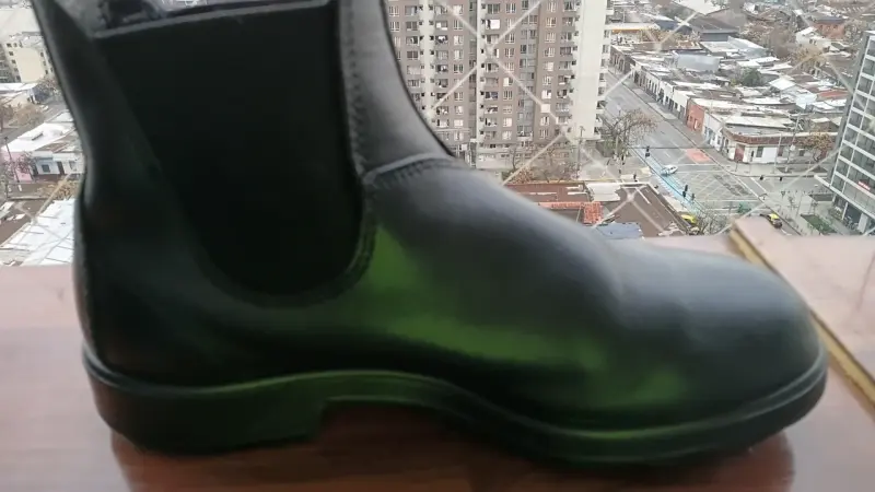 Botines de cuero negro para hombremarca Blunsdtone - 1
