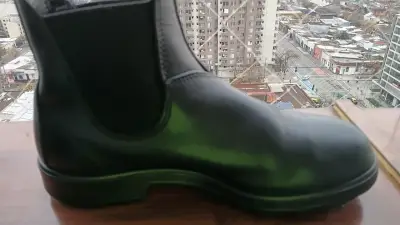 Botines de cuero negro para hombremarca Blunsdtone - miniatura 1