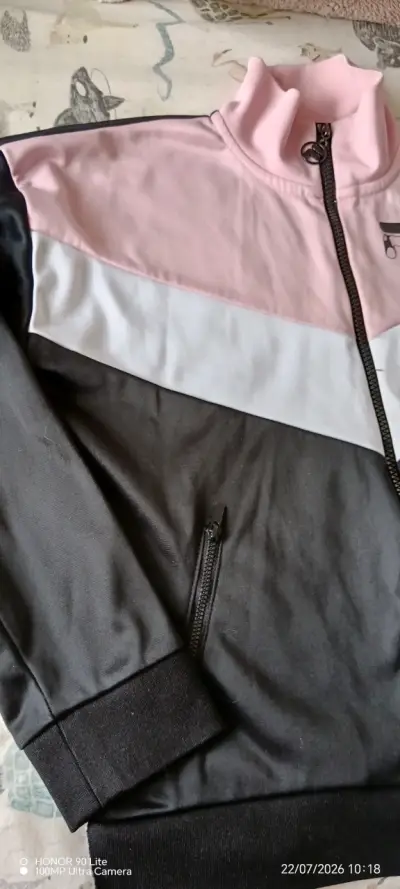 Chaqueta deportiva Fila para mujer en rosa y negro - miniatura 3