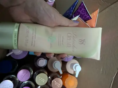 Loción Corporal Victoria's Secret Pistachio Creme - miniatura 1