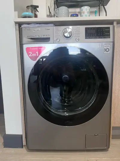 Lavadora Secadora LG 2 en 1 12/7 kg - miniatura 1
