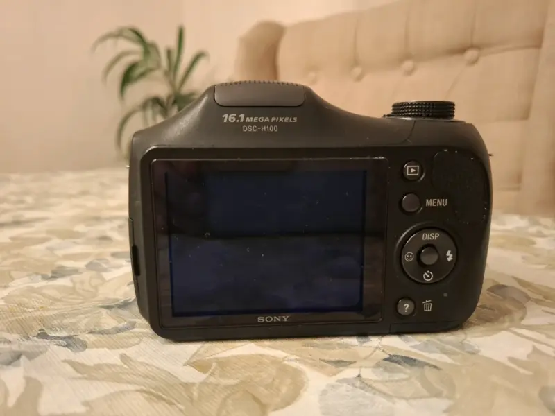 Sony Digital Camera Dsc-h100 - 2