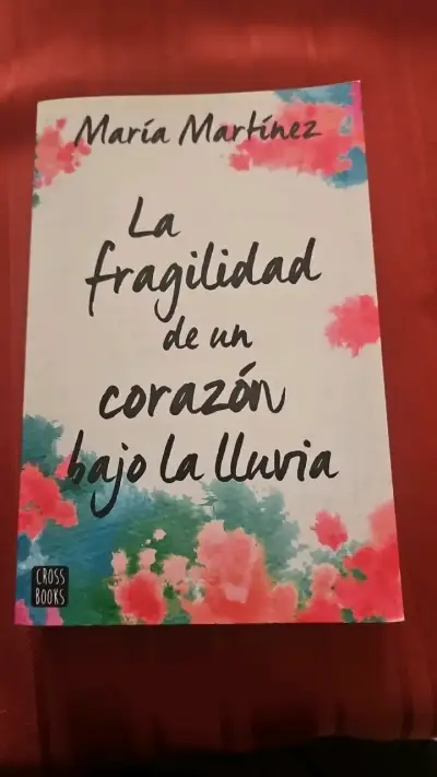 Libro 'Nosotros en la Luna' de Alice Kellen - miniatura 2