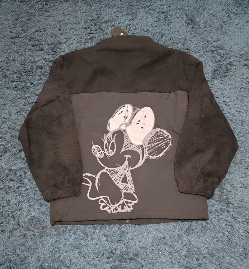 Chaqueta negra con diseño de Mickey Mouse - 7