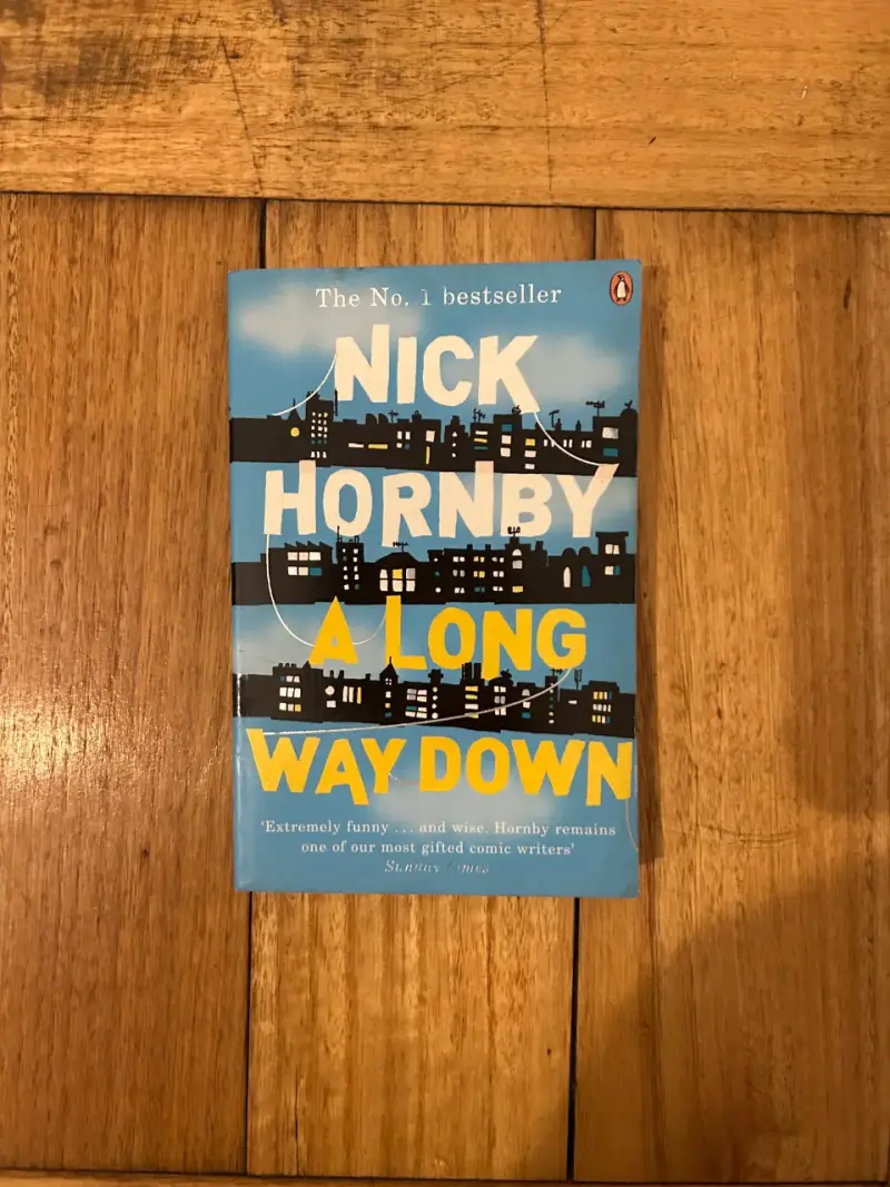 Libro 'A Long Way Down' de Nick Hornby en inglés