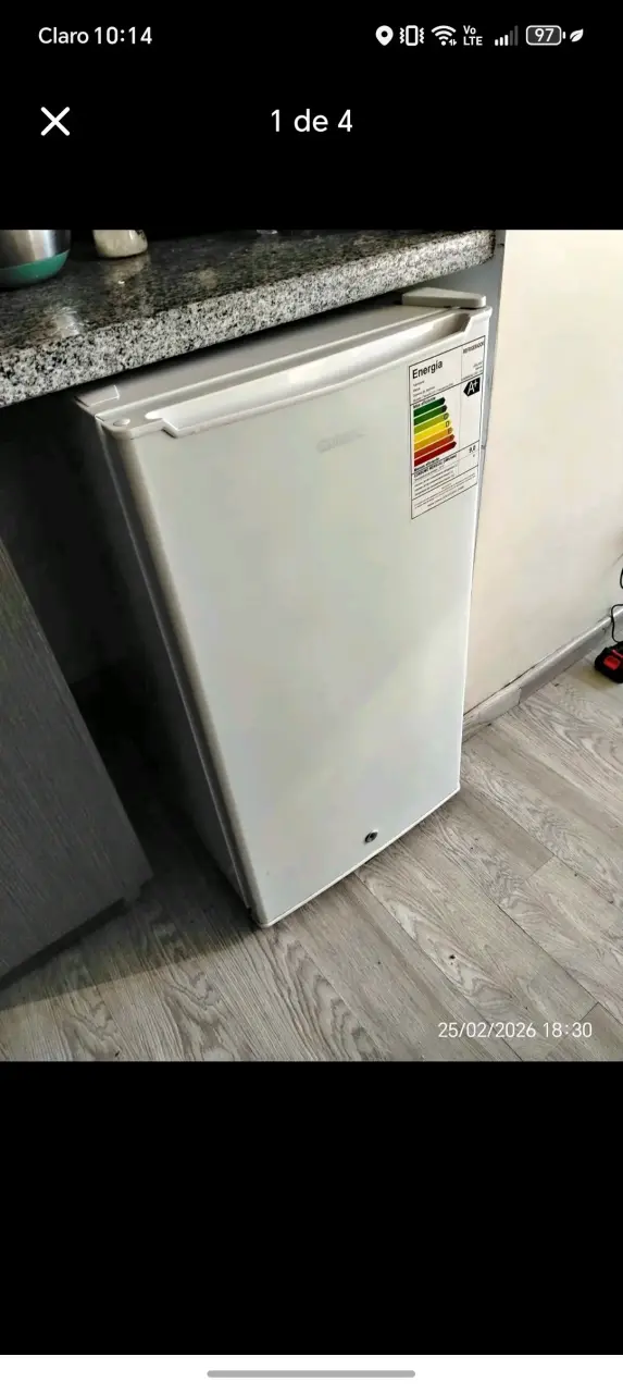 Refrigerador compacto Galanz eficiente - 3