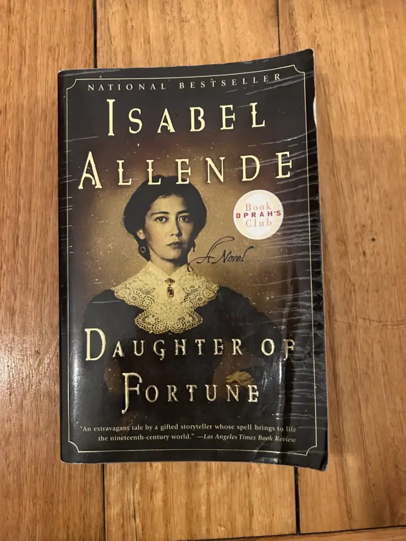 Libro 'Daughter of Fortune' de Isabel Allende