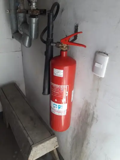 Extintor de Incendios Portátil - miniatura 4