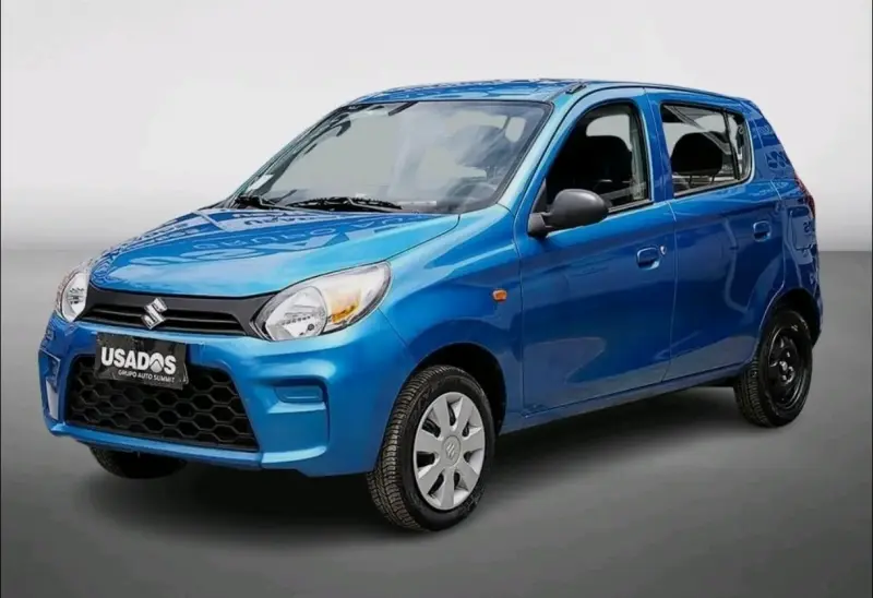 Auto compacto Suzuki alto azul en buen estado