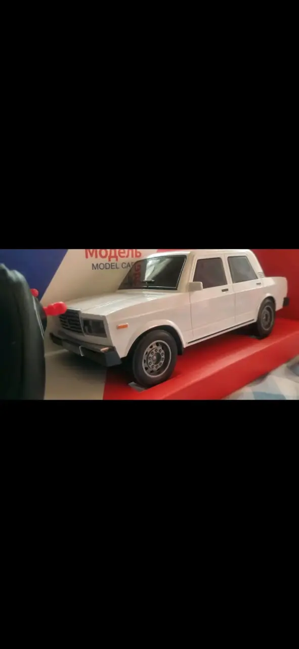 Auto a escala Lada clásico blanco - 1