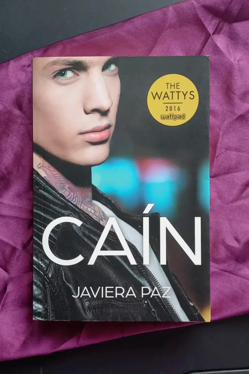Libro 'Caín' de Javiera Paz - Edición Wattpad - 1