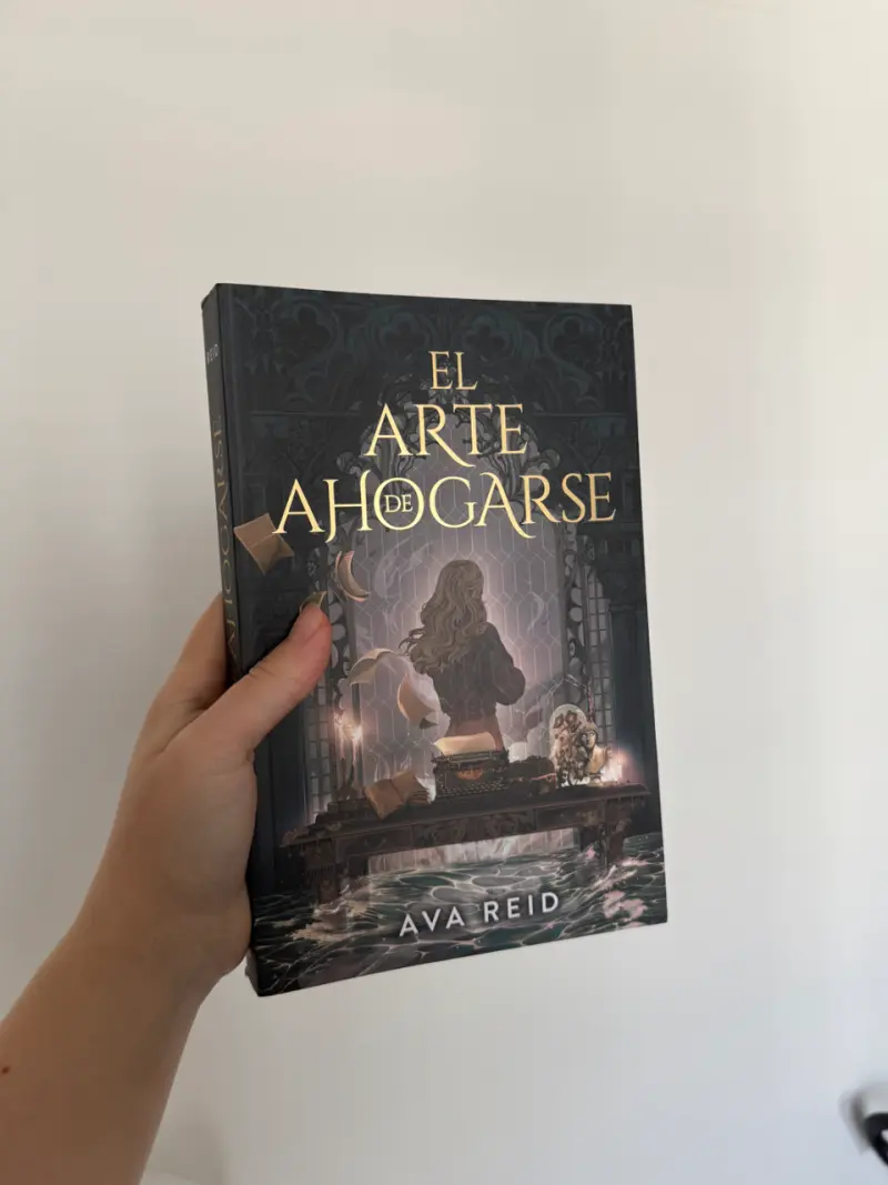 Libro 'El Arte de Ahogarse' de Ava Reid