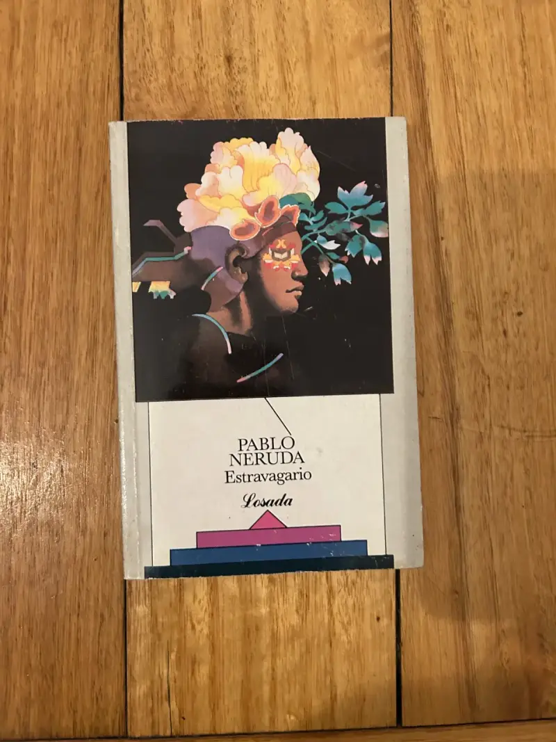 Libro Estravagario de Pablo Neruda