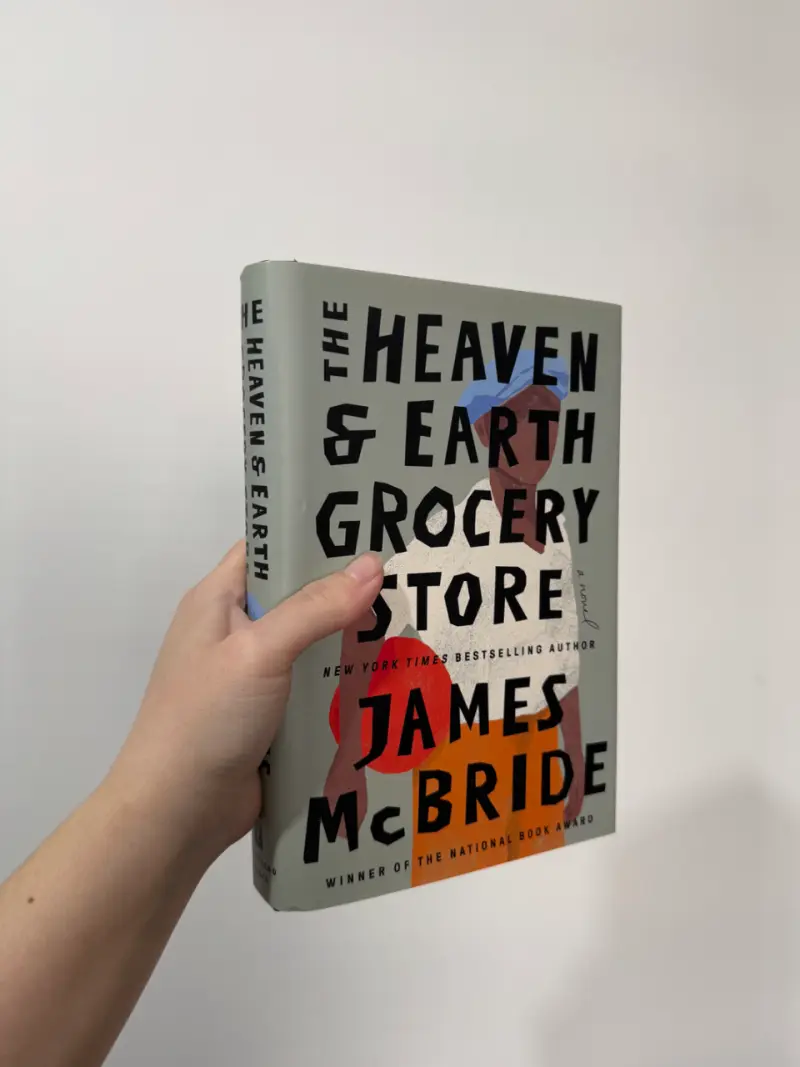 Libro 'The Heaven & Earth Grocery Store' de James McBride
