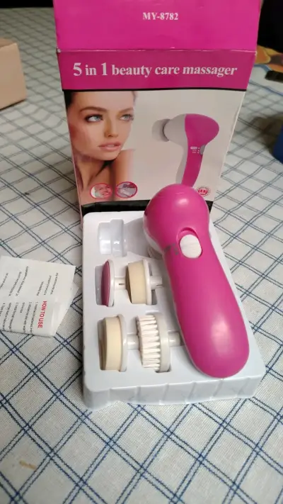 Masajeador Facial 5 en 1 para Cuidado de Belleza - miniatura 4