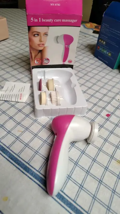 Masajeador Facial 5 en 1 para Cuidado de Belleza - miniatura 5