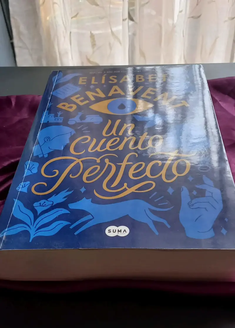 Libro 'Un Cuento Perfecto' de Elísabet Benavent - 2