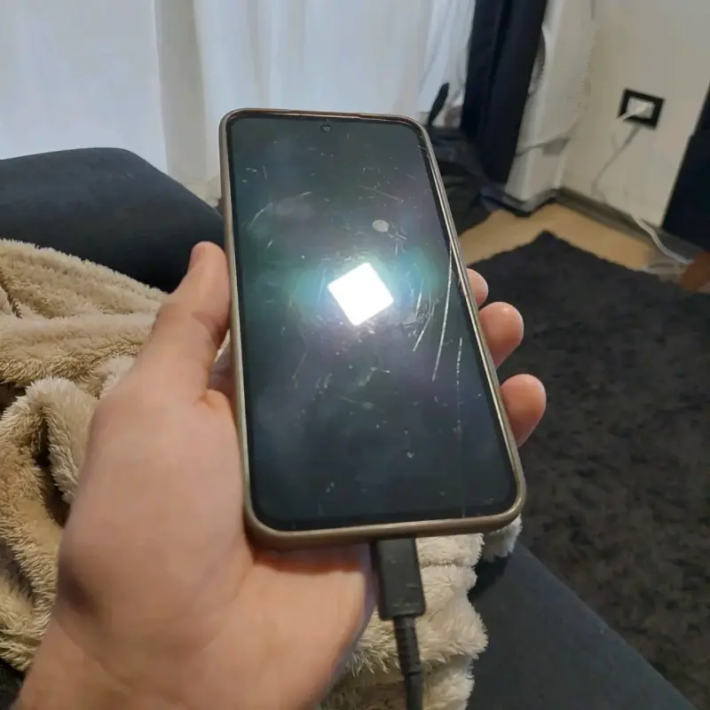 Smartphone Samsung Galaxy A 56 con pantalla grande - 3