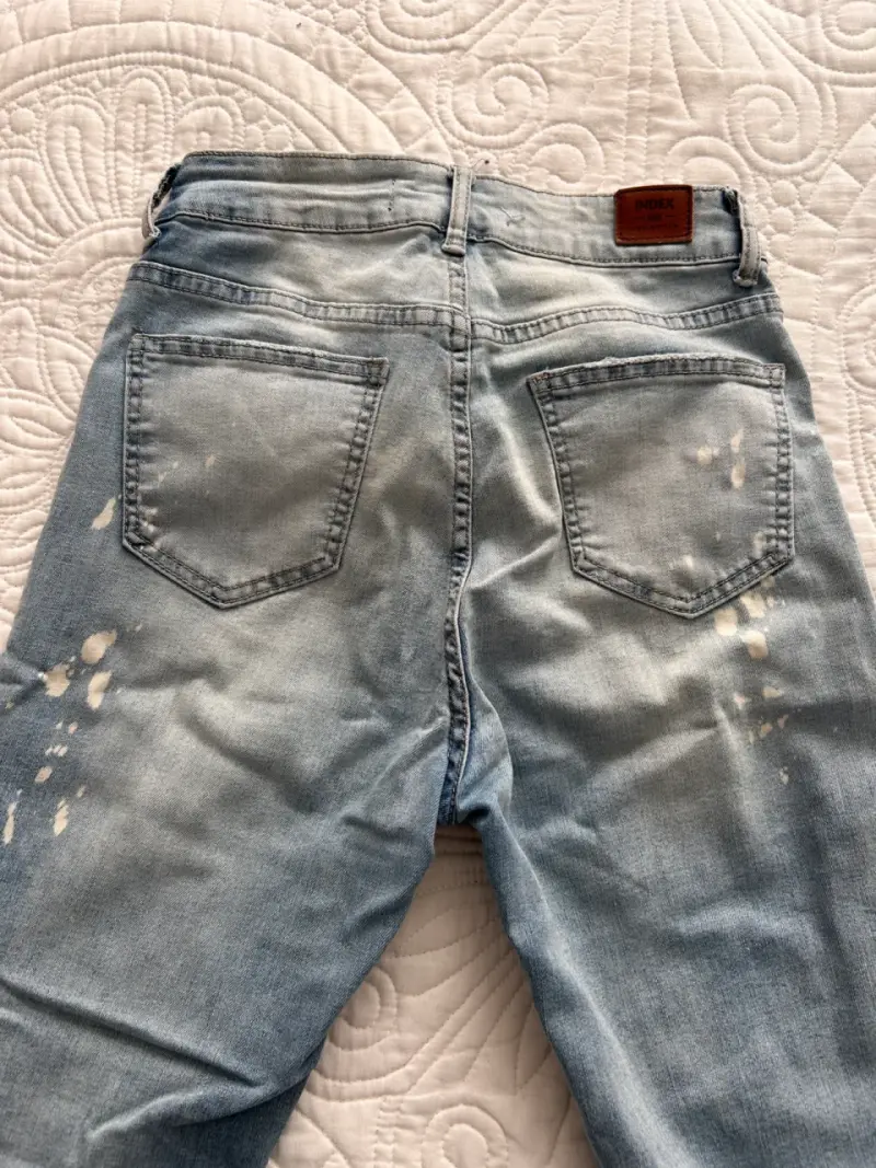 Jeans de mujer talla 38 con bordado floral  desgas - 2