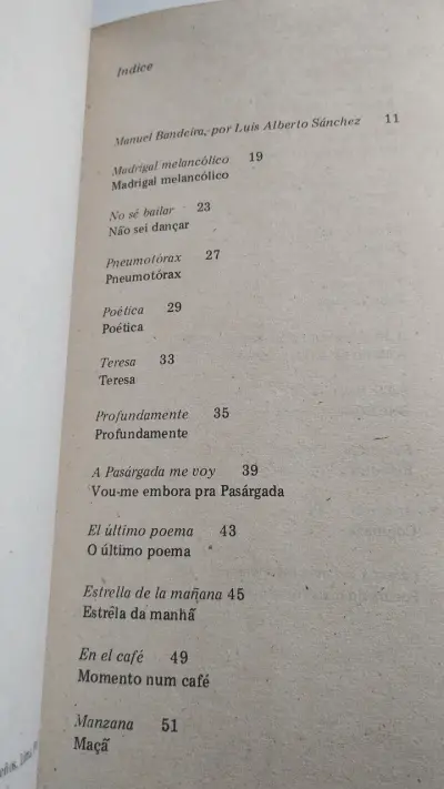Libro 'Poemas' de Manuel Bandeira - miniatura 5