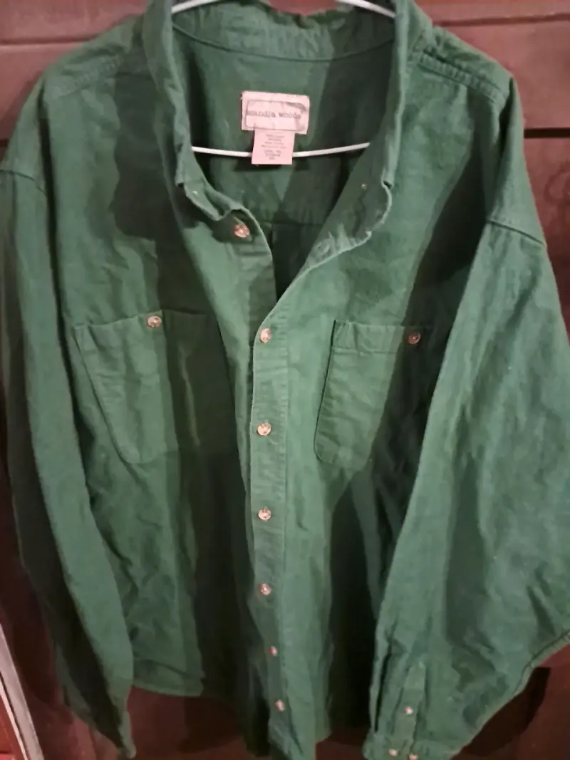Camisa verde de algodón para hombre - 1