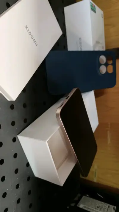 Smartphone Xiaomi 15T con cámara Leica - miniatura 3