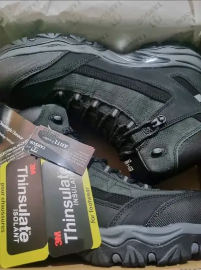 Botas de montaña negras con Thinsulate para hombre - miniatura 1