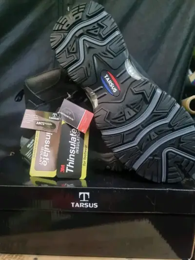 Botas de montaña negras con Thinsulate para hombre - miniatura 2