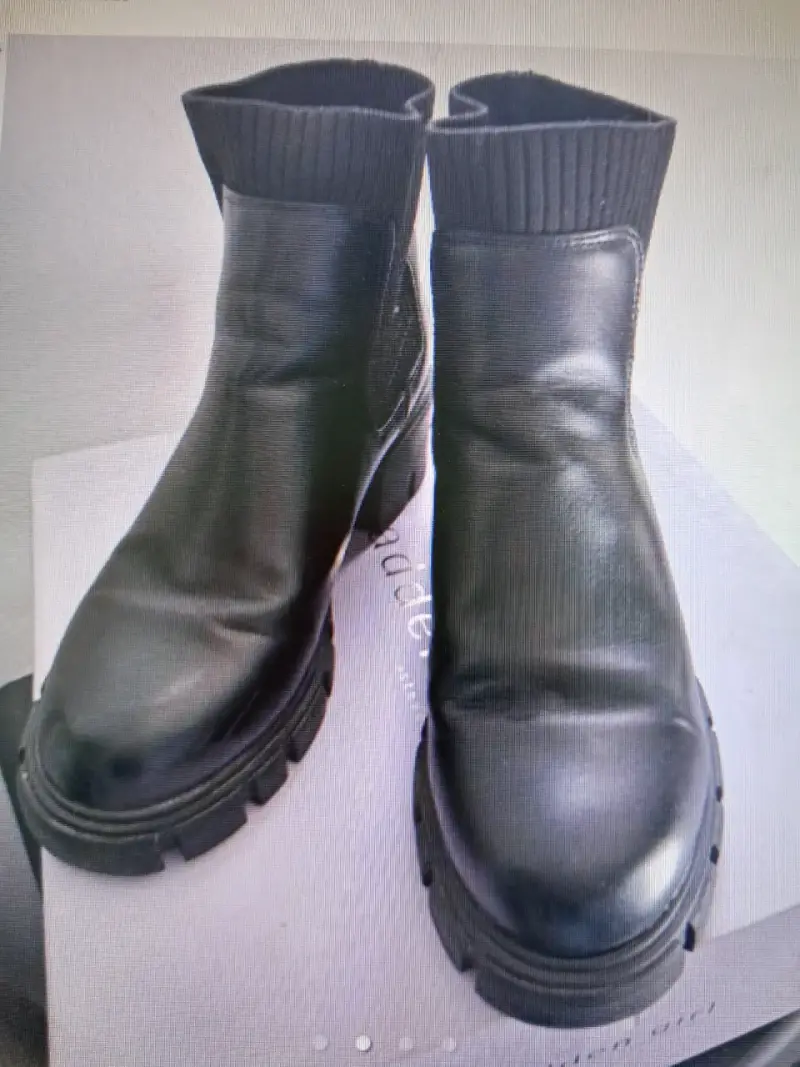 Botines negros de cuero con elástico - 3