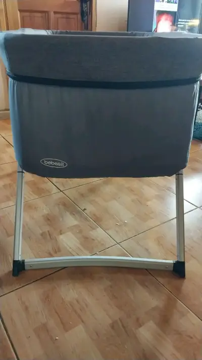 Cuna moises colecho para bebé gris en buen estado - miniatura 3