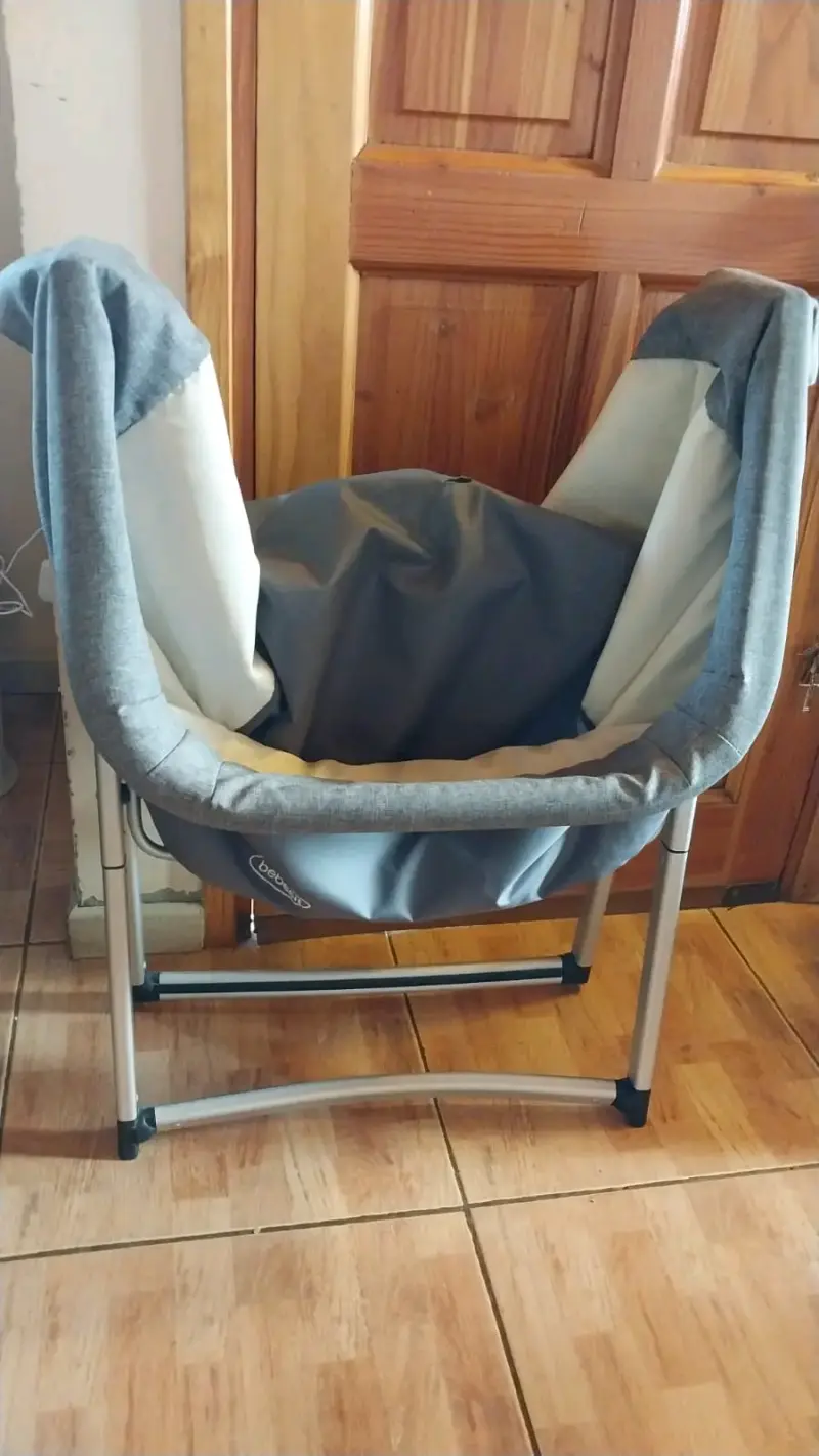 Cuna moises colecho para bebé gris en buen estado - 4